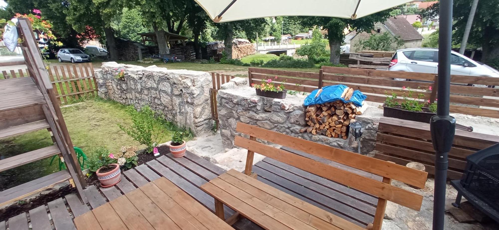 Chalupa Jahudka Kunžak Buitenkant foto